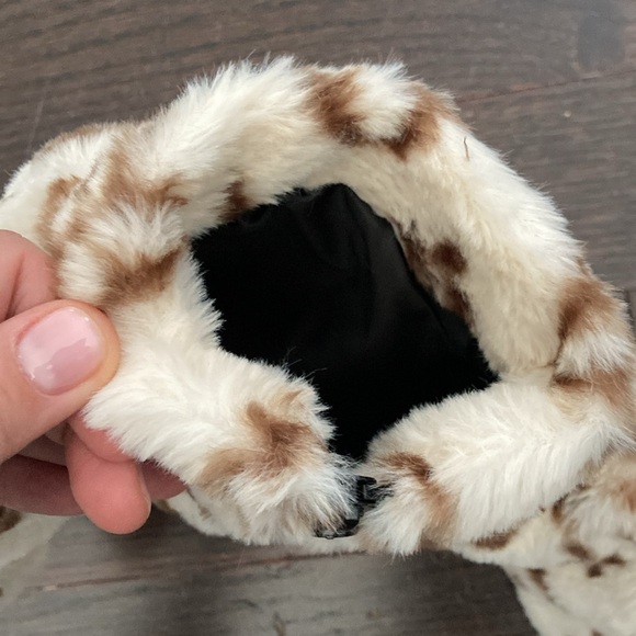 Beige Faux Fur Winter Small Dog Coat 🐶 - Picture 8 of 10